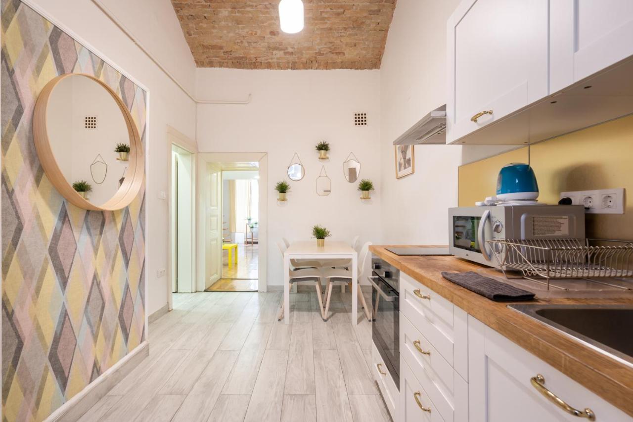 D20- Boutique Apartments, Best Location, By Bqa Budapeste Exterior foto